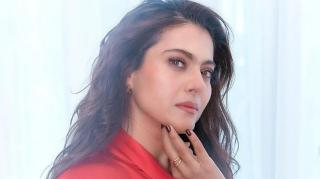 Kajol Ungkap Alasan Tolak Adegan Ciuman Selama Puluhan Tahun