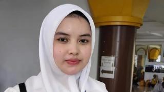 Alifah Berliana Putri, Jemaah Haji Termuda Asal Pekanbaru yang Tunaikan Amanah Sang Ayah