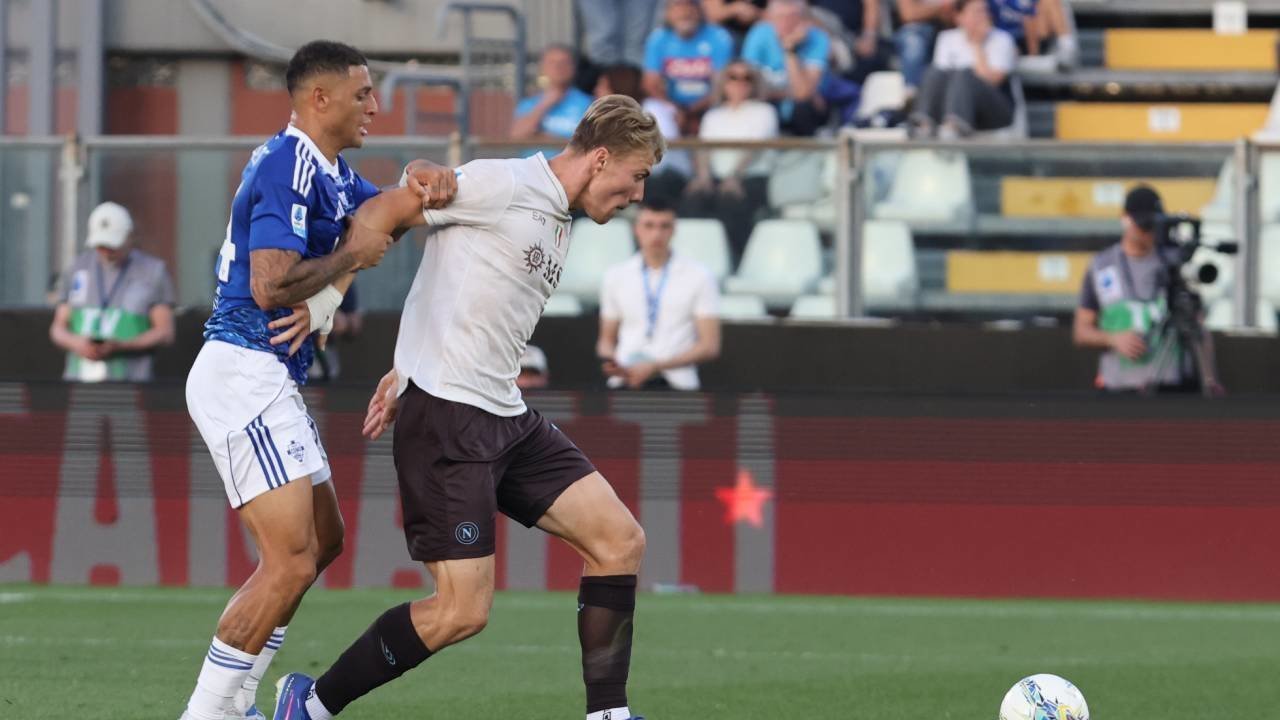 Napoli Mandul di Kandang Como: Imbang 0-0, Asa Scudetto Kian Menjauh