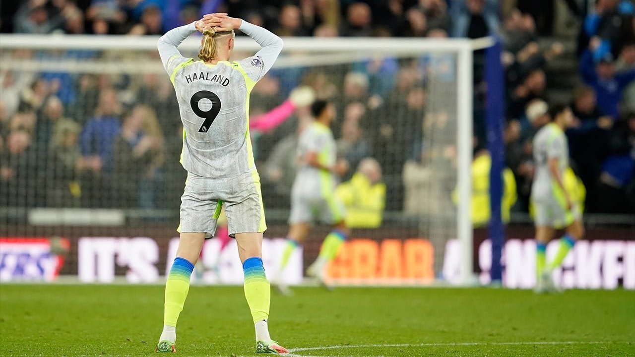 Hujan 6 Gol di Merseyside! Man City Ditahan Everton, Arsenal Kian Nyaman di Puncak