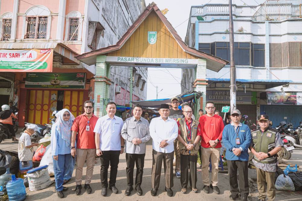 Wakil Wali Kota Dumai dan Anggota DPR RI Tinjau Distribusi Minyakita