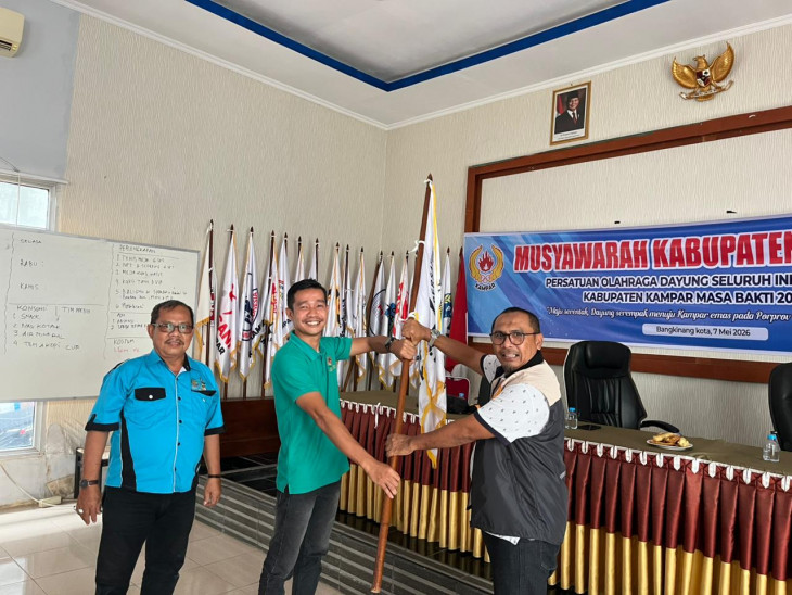 Zainal Arifin Resmi Pimpin PODSI Kampar, Target Bangkitkan Prestasi Dayung Daerah