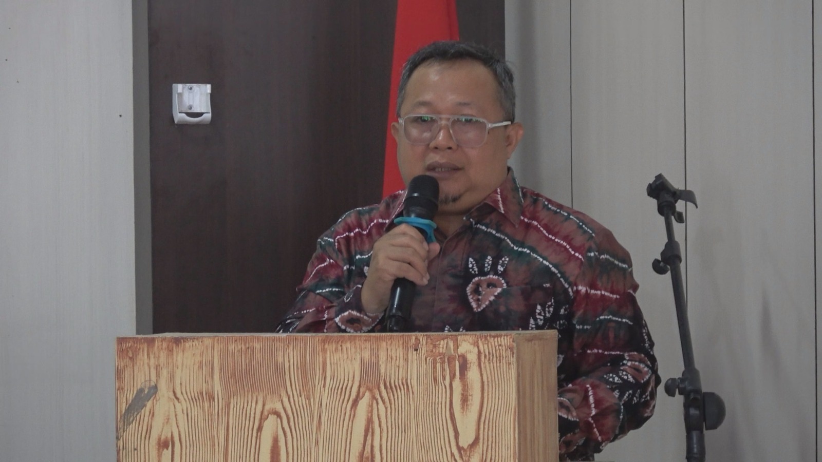 Disdik Inhil Sosialisasikan Aplikasi SPMB, Kadisdik Tekankan Penerimaan Siswa Harus Transparan