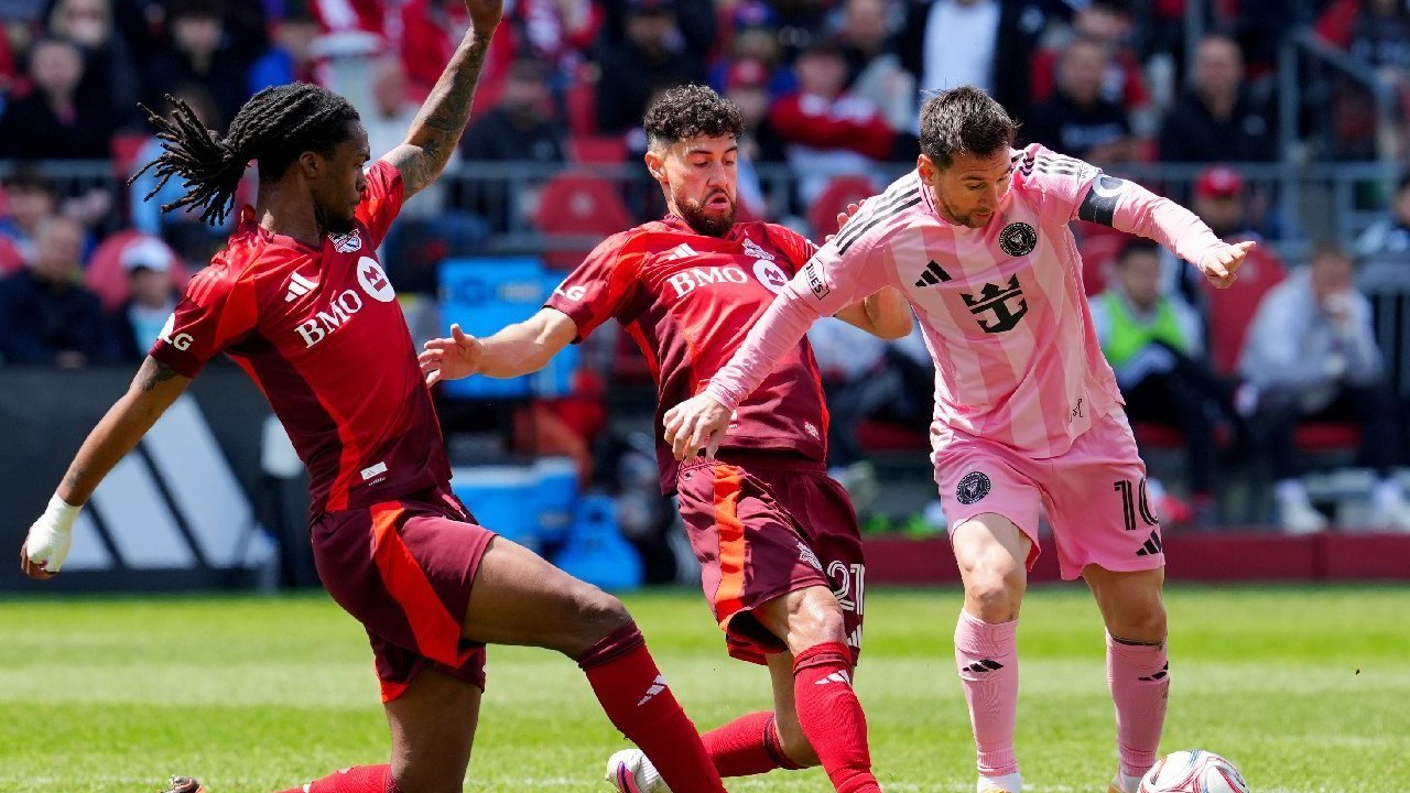 Messi Bersinar! Inter Miami Hajar Toronto FC 4-2 dalam Duel Penuh Drama