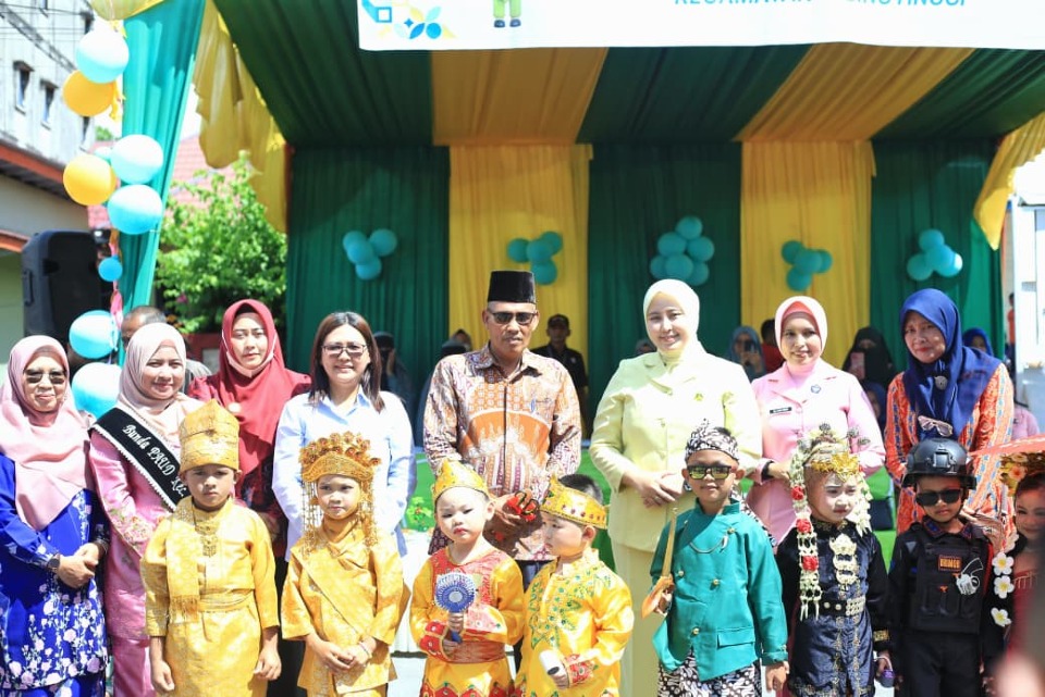Seribu Siswa TK dan PAUD Meriahkan Karnaval Hardiknas 2026 di Selatpanjang