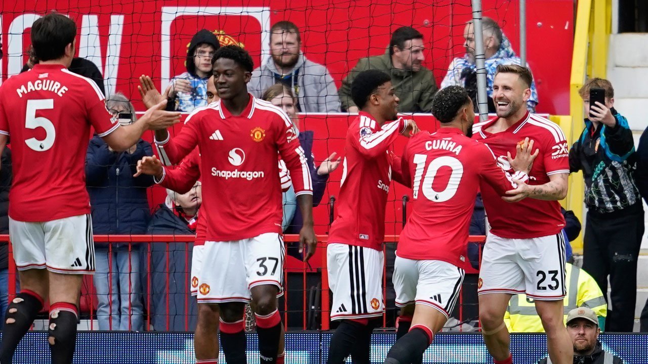Manchester United Kunci Posisi Tiga usai Tumbangkan Nottingham Forest 3-2