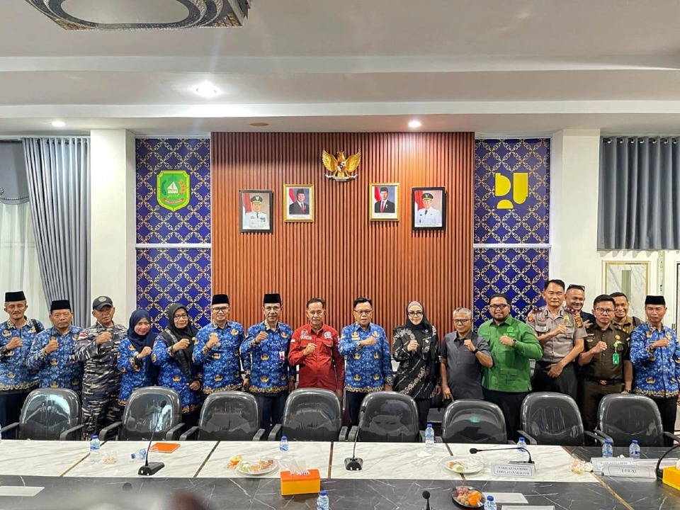 Bupati Asmar Minta DPR RI Carikan Solusi Penutupan Panglong Arang di Kepulauan Meranti