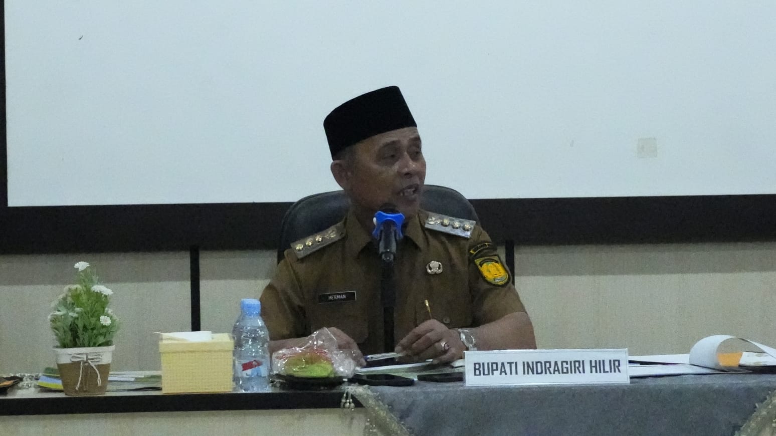 Bupati Inhil Evaluasi Capaian Pembangunan 2026, OPD Diminta Perkuat Kinerja dan Sinergi Program