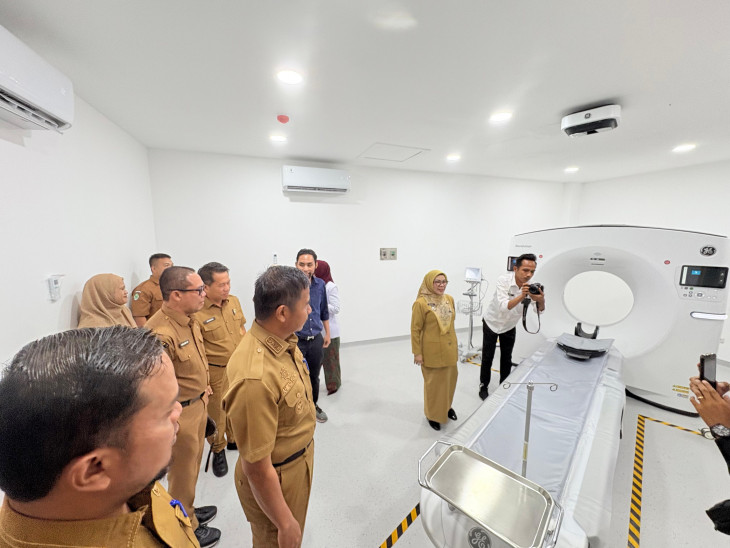 Bupati Ahmad Yuzar Tinjau Fasilitas CT Scan RSUD Bangkinang, Perkuat Layanan Kesehatan Daerah