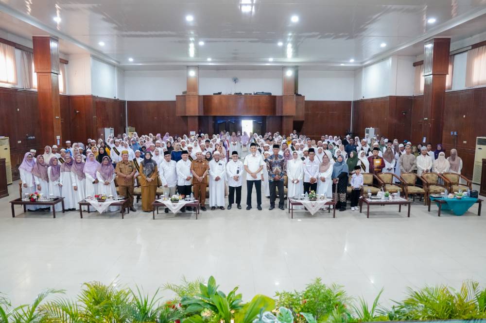 Wali Kota Dumai Hadiri Wisuda Tahfidz SMPN 4, Dorong Lahirnya Generasi Qur’ani