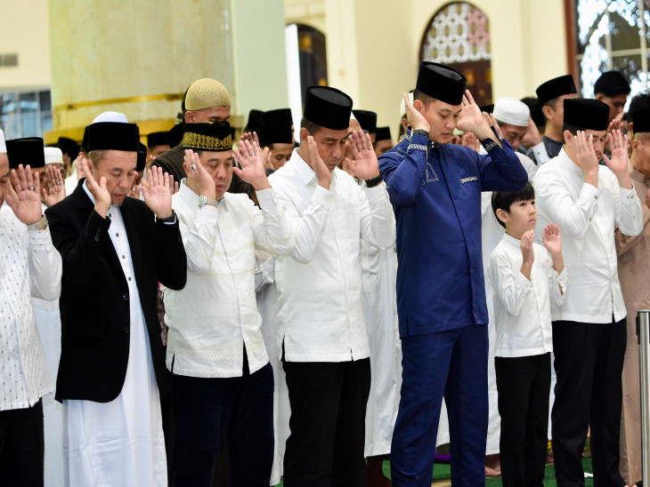 Bupati Kampar Tunaikan Sholat Iduladha 1447 H di Masjid Al-Ihsan Islamic Center Bangkinang
