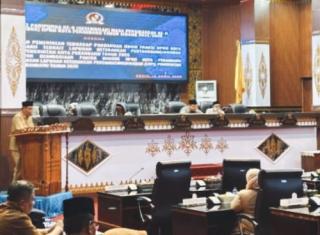 Paripurna DPRD Pekanbaru, Pemko Beberkan PAD 2025 Tembus Rp1,3 Triliun