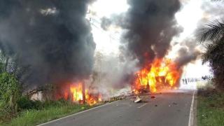 Tabrakan Maut Bus ALS dan Truk Tangki di Jalinsum, 16 Orang Tewas