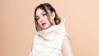 Vicky Shu Ungkap Pulihkan Pita Suara Usai Lahiran Lewat Hobi Ekstrem Freediving