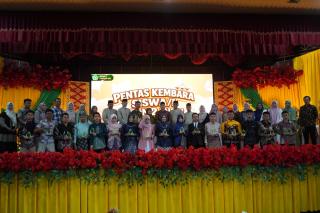 Bupati Herman Tekankan Pentingnya Pendidikan Saat Pelepasan Siswa MTsN 2 Indragiri Hilir