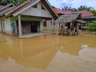 Luapan Sungai Kuantan Rendam 526 Rumah di Empat Kecamatan Kuansing