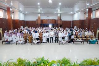 Wali Kota Dumai Hadiri Wisuda Tahfidz SMPN 4, Dorong Lahirnya Generasi Qur’ani