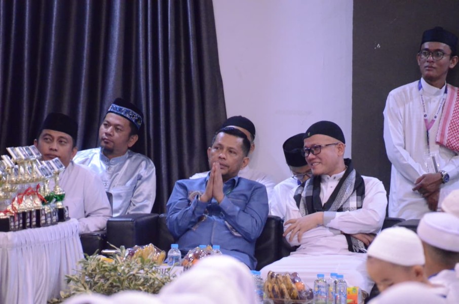 Wakil Ketua DPRD Pekanbaru Apresiasi 1.030 Hafiz dan Hafizah pada Wisuda Akbar Az Zuhra