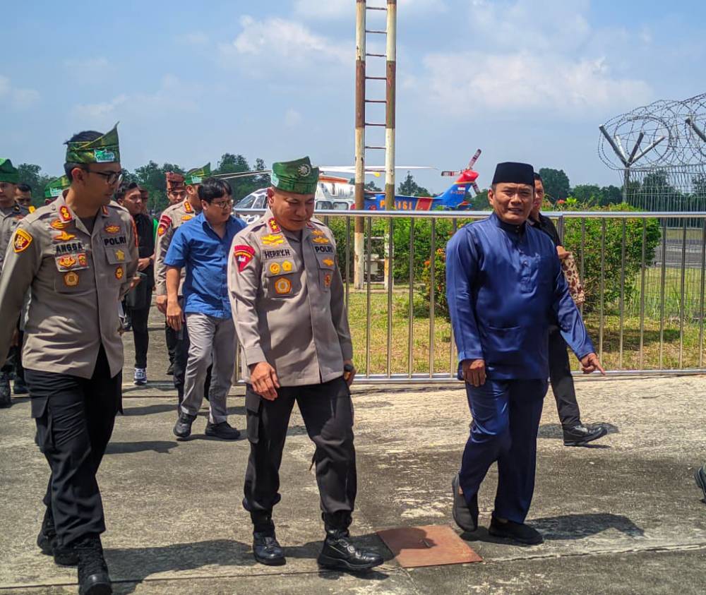 Kapolda Riau Hadiri Penanaman Mangrove di Dumai, Dukung Peringatan Hari Lingkungan Hidup Sedunia