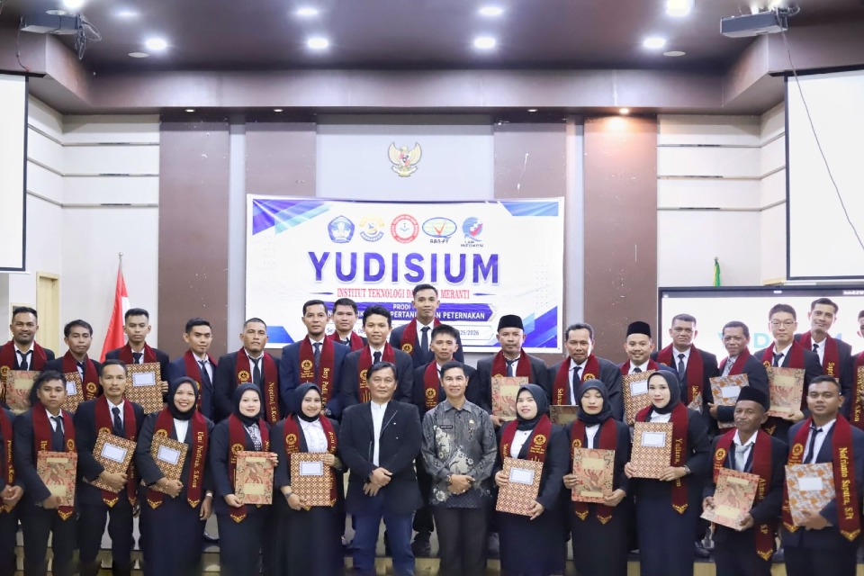 ITS Meranti Cetak Sejarah, 36 Mahasiswa Angkatan Pertama Resmi Diyudisium