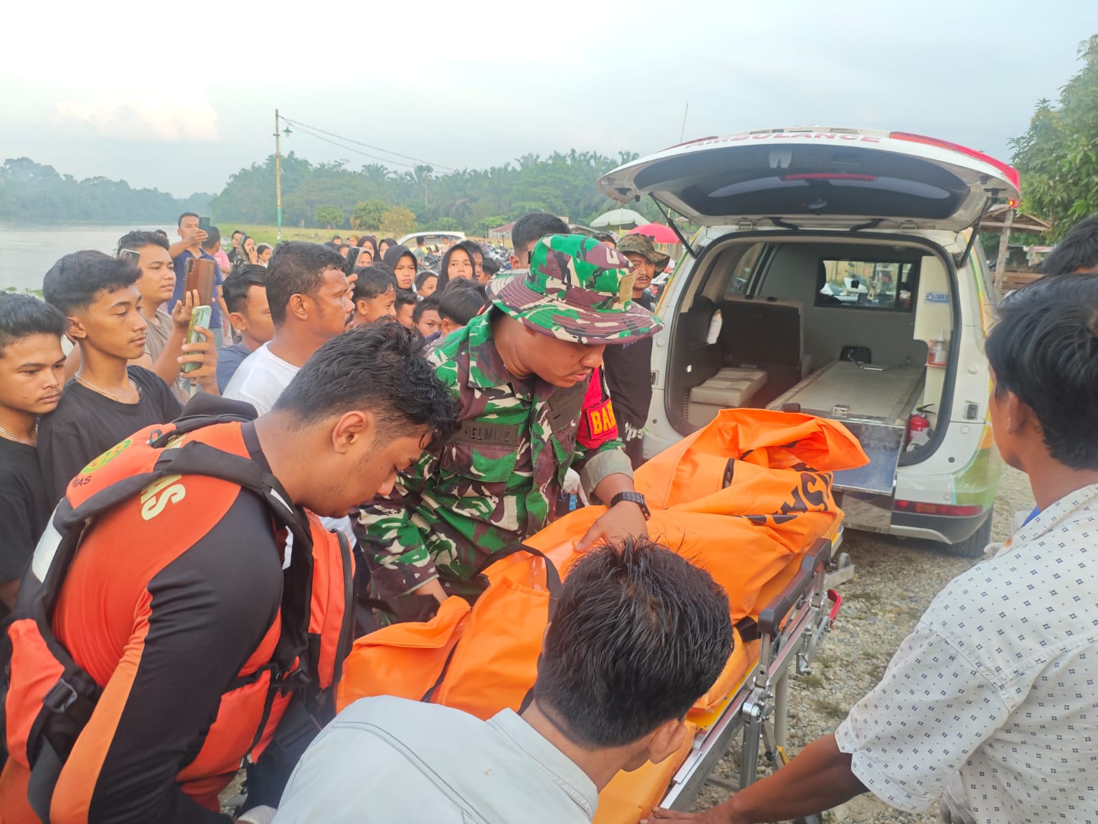 Hari Kedua Pencarian, Warga Bandung yang Tenggelam di Sungai Kampar Ditemukan Meninggal Dunia