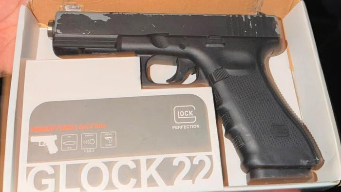 Pecatan TNI AU yang Todong Pemobil di Rohil Ditangkap, Polisi Amankan Airsoft Gun Glock 22