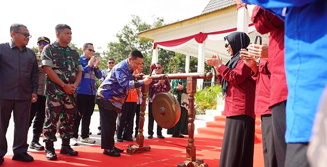 Plt Gubri Lepas Ribuan Mahasiswa Kukerta Membangun Negeri