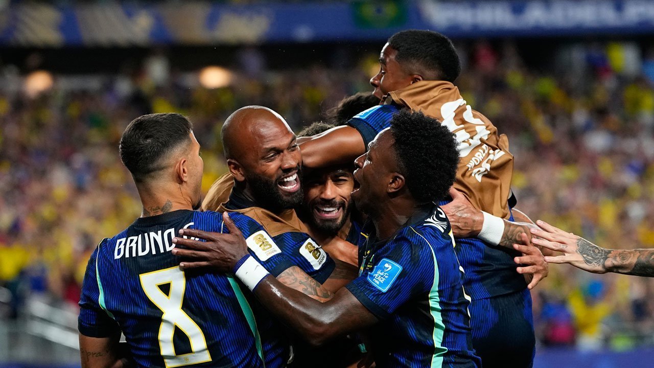 Brasil Hajar Haiti 3-0 Lewat Brace Matheus Cunha dan Aksi Gemilang Vinicius Junior