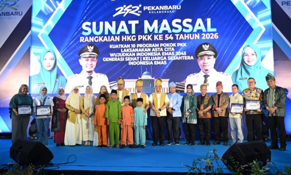 1.100 Anak di Pekanbaru Ikuti Sunatan Massal Gratis Peringati HKG PKK dan HUT ke-242 Kota Pekanbaru