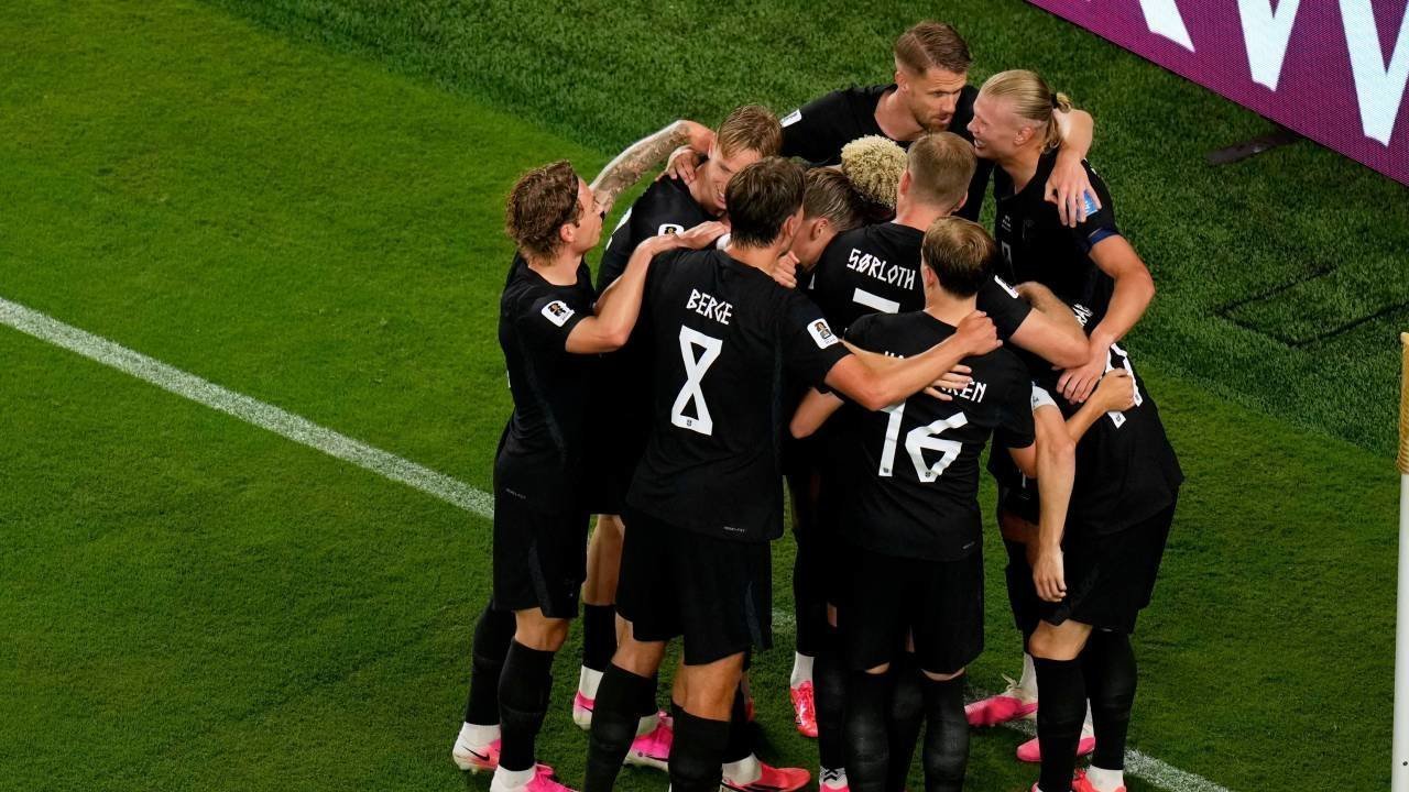 Norwegia Taklukkan Senegal 3-2, Haaland Jadi Pembeda dan Viking Pastikan Lolos ke 32 Besar