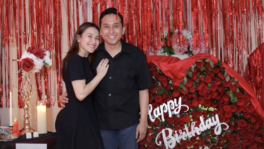 Ayu Ting Ting Ungkap Alasan Jatuh Hati pada Kevin Gusnadi: “Charming dan Berattitude Baik”