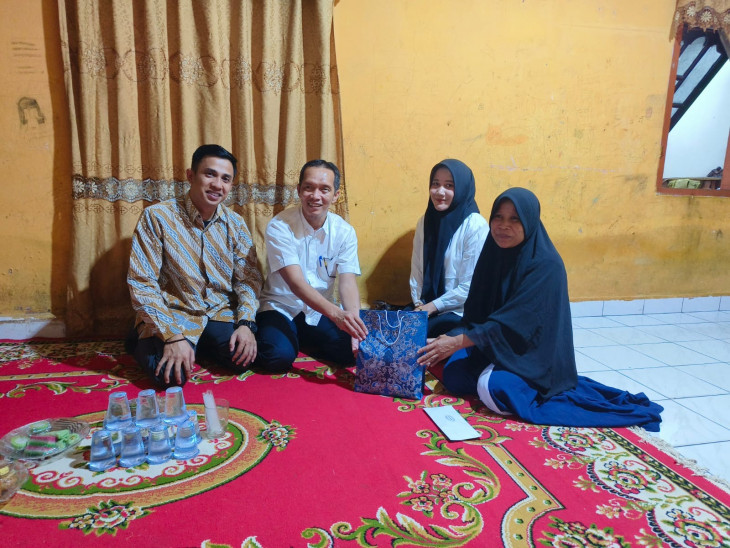 Ketua Korpri Kampar dan Mandiri Taspen Serahkan THT dan JKM kepada Ahli Waris ASN
