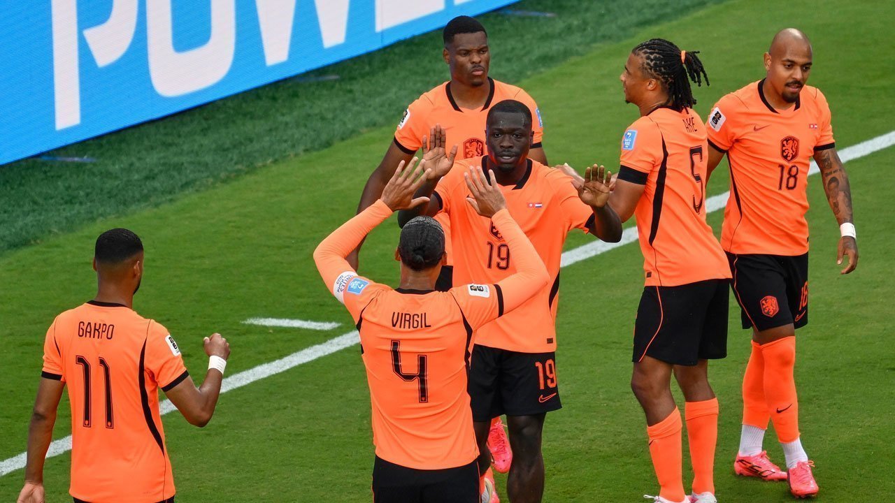 Belanda Tundukkan Tunisia 3-1 dan Sempurnakan Langkah ke Babak 32 Besar