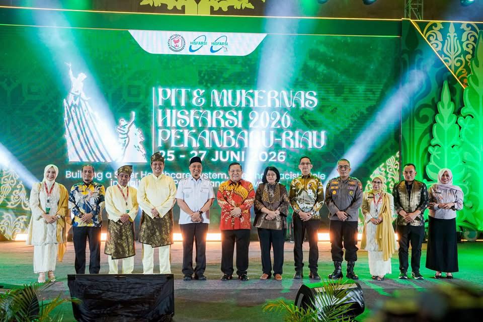 Hadiri PIT dan Mukernas Hisfarsi PP IAI, Wawako Pekanbaru Dorong Inovasi Pelayanan Farmasi
