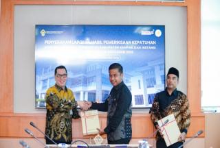 Ahmad Taridi Tegaskan Komitmen Pengawasan DPRD Kampar Saat Penyerahan LHP Kepatuhan ke BPK Riau
