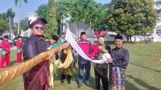 Tegak Tiang Tonggol Warnai Milad ke-56 LAMR, Simbol Tegaknya Marwah Melayu