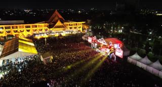 Juicy Luicy Sukses Hipnotis Ribuan Penonton di Penutupan RANS Carnival Pekanbaru