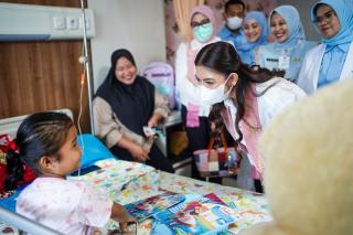 Kunjungi RSUD Arifin Achmad, Selvi Gibran Dorong Penguatan Edukasi Imunisasi di Masyarakat