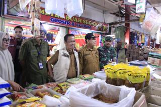 Pemko Pekanbaru Pastikan Stok Pangan Aman, Harga Telur dan Ayam Turun