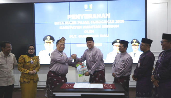 Plt Gubri Serahkan Data Tunggakan Pajak, Rp20,7 Miliar Jadi Bidikan Kuansing