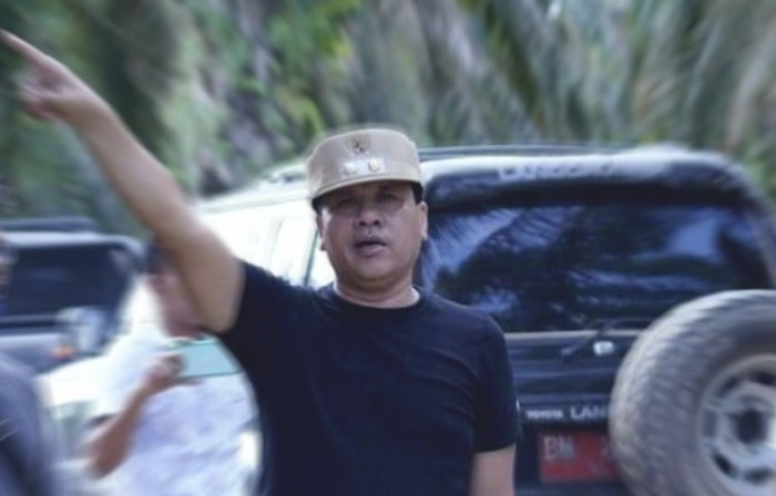 Gegara Gemar Pakai LC, Bupati Kuansing Suhardiman Akhirnya Dijerat KPK