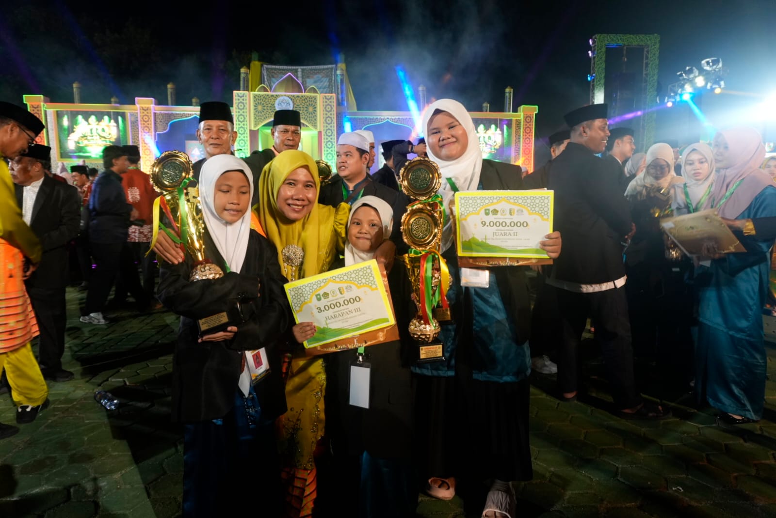 Inhil Raih Juara II Stan Bazar MTQ Riau, Wabup Yuliantini Apresiasi Perjuangan Kafilah