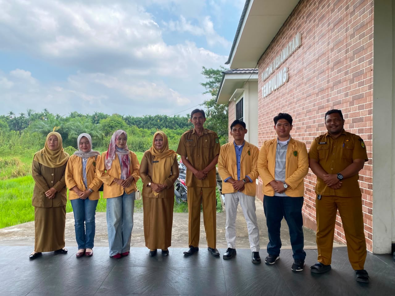 Temui Camat Tempuling, Mahasiswa KKN UNISI Matangkan Program Pengabdian untuk Masyarakat