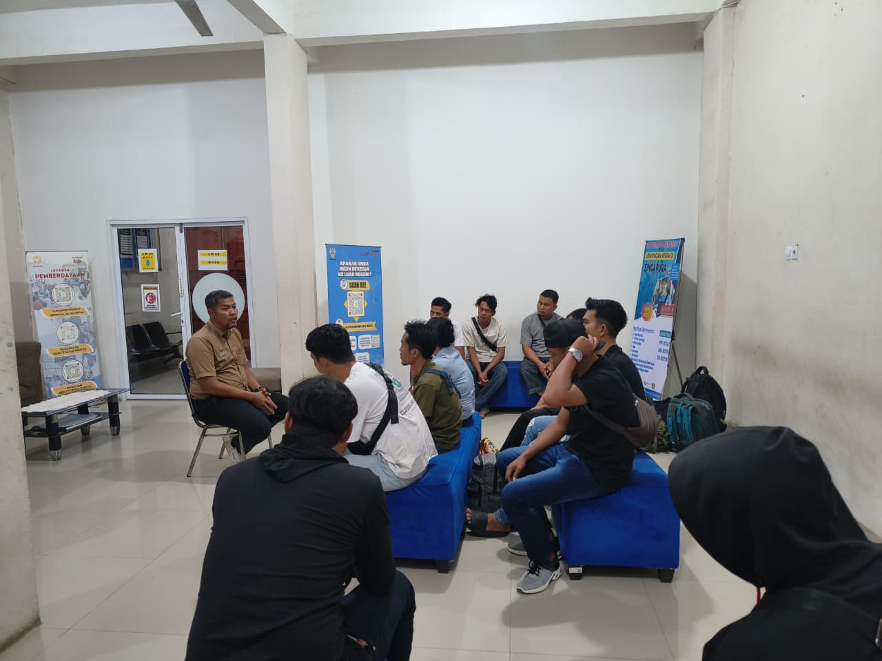 BP3MI Riau Dampingi Pemulangan 11 PMI yang Diamankan di Pantai Besilam Dumai