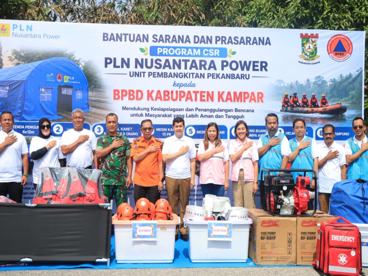 Pemkab Kampar Terima Bantuan Sarana Penanggulangan Banjir dan Karhutla dari PLN Nusantara Power