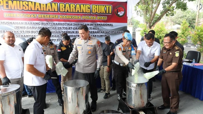 Polda Riau Musnahkan Narkoba Senilai Rp9,7 Miliar