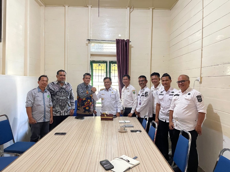 Meranti dan Karimun Perkuat Sinergi, Cari Solusi Mobilitas Pekerja ke Malaysia
