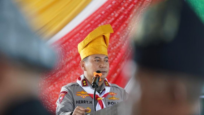 Kapolda Riau Luncurkan Ekspedisi Merah Putih Presisi ke 17 Titik Terluar