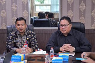 Kesbangpol Riau Paparkan Perkembangan Indeks Demokrasi kepada Tim Kejaksaan Agung RI