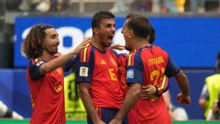 Mikel Oyarzabal Cetak Brace, La Furia Roja Melangkah Mulus ke Babak 16 Besar
